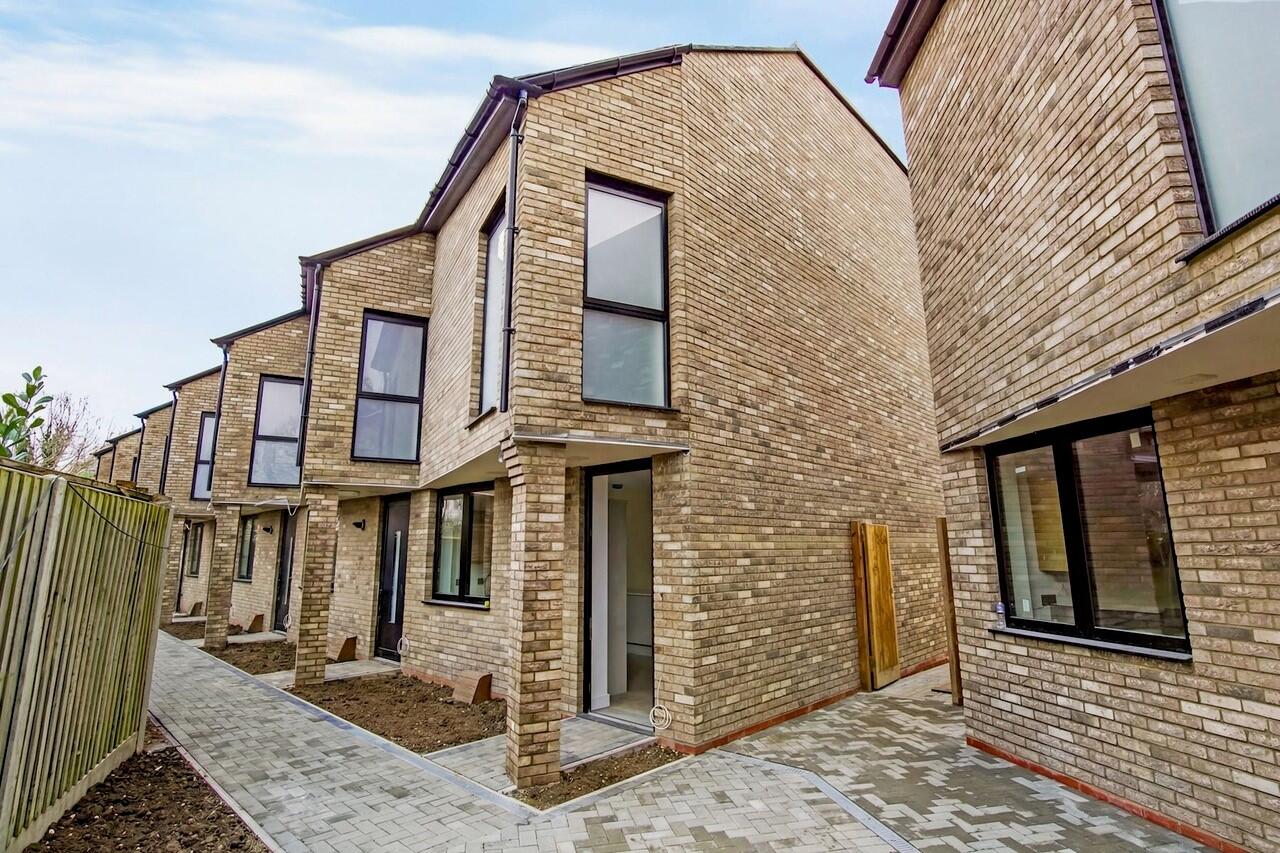 Thomas Mews, Harrington Road, London, SE25 -  Strettons